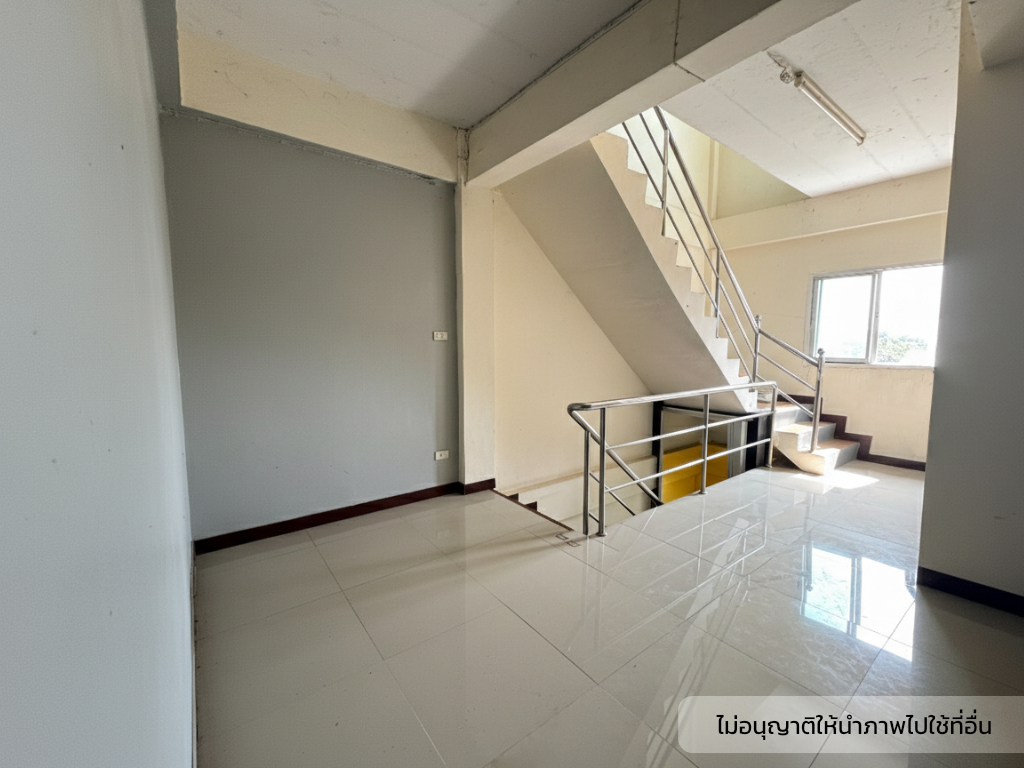 บันไดชั้น 2